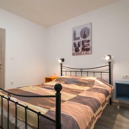 Apartman Paola Pula Exterior foto