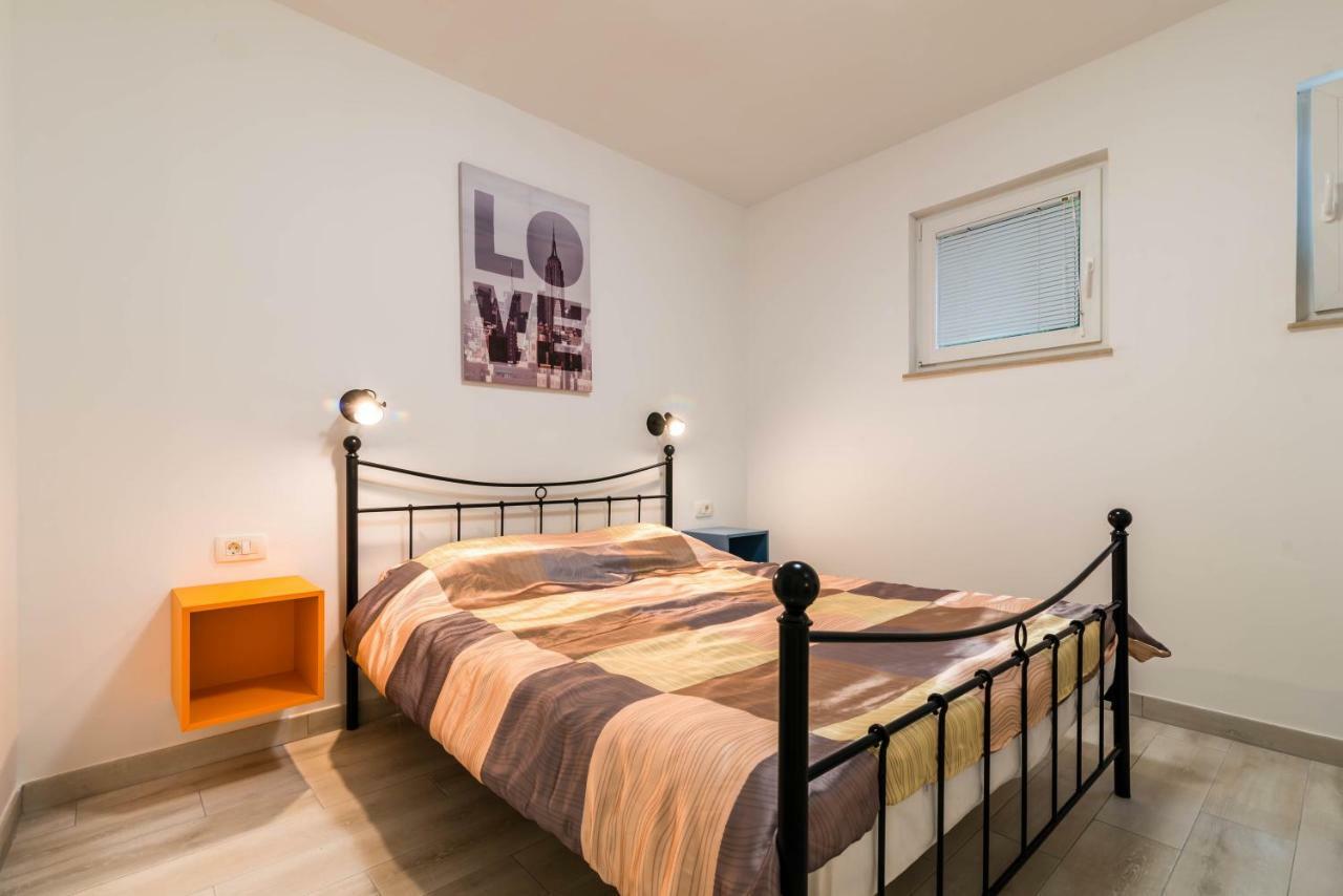 Apartman Paola Pula Exterior foto